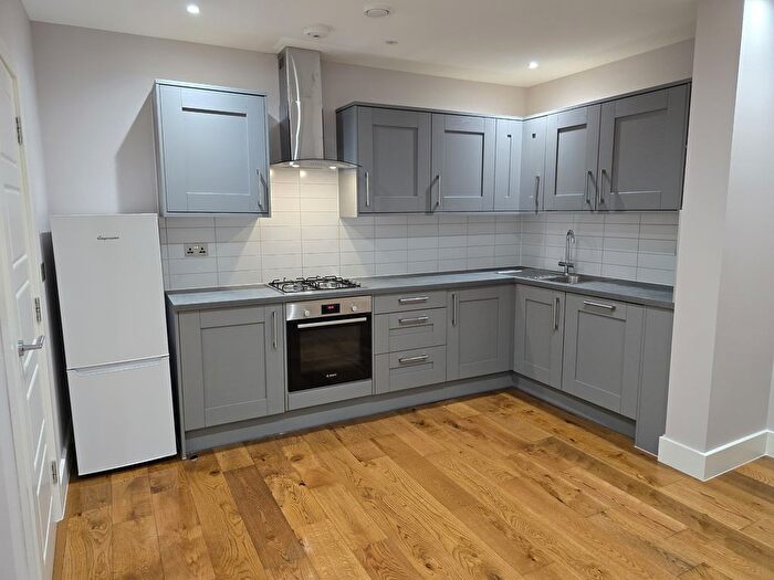 1 Bedroom Flat To Rent In Modern Apartment - Fishponds Road, Wokingham, RG41