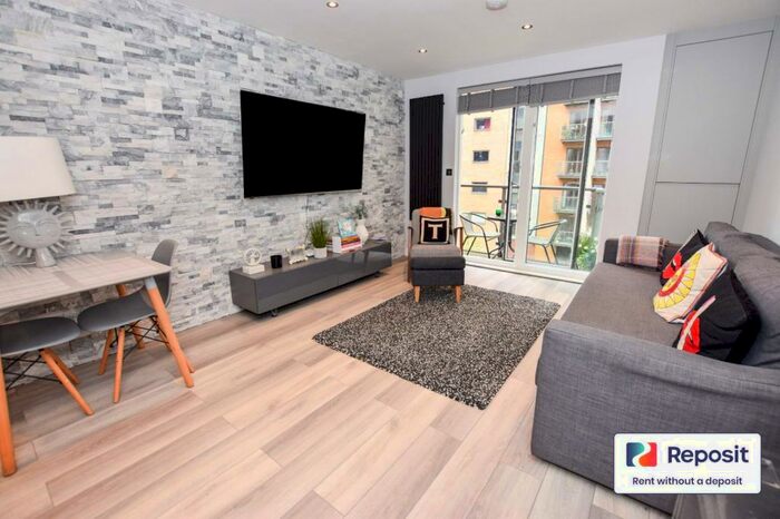 1 Bedroom Apartment To Rent In Barton Place, Hornbeam Way, Green Quarter, Manchester, M4