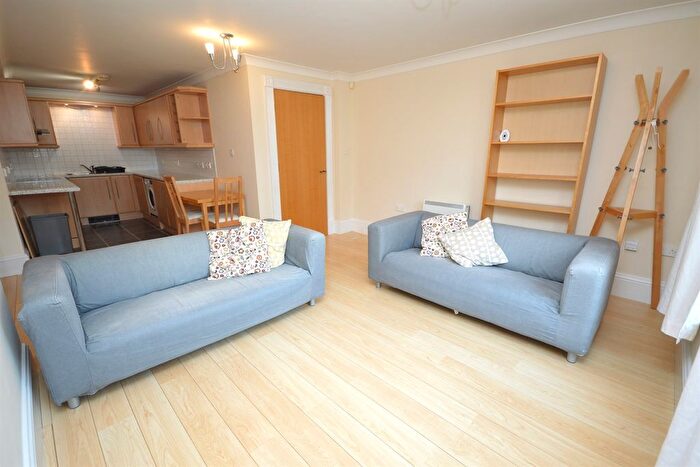 2 Bedroom Flat For Sale In Heaton Gardens, Heaton Moor Road, Heaton Moor, SK4