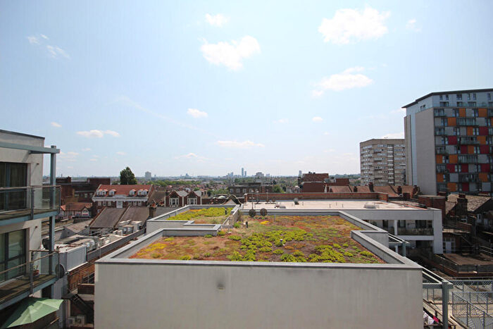 2 Bedroom Flat For Sale In Elm Road, Wembley, Middlesex, HA9