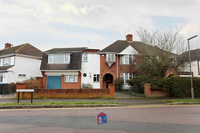 6 Bedroom Detached House To Rent In The Crescent, Egham TW20