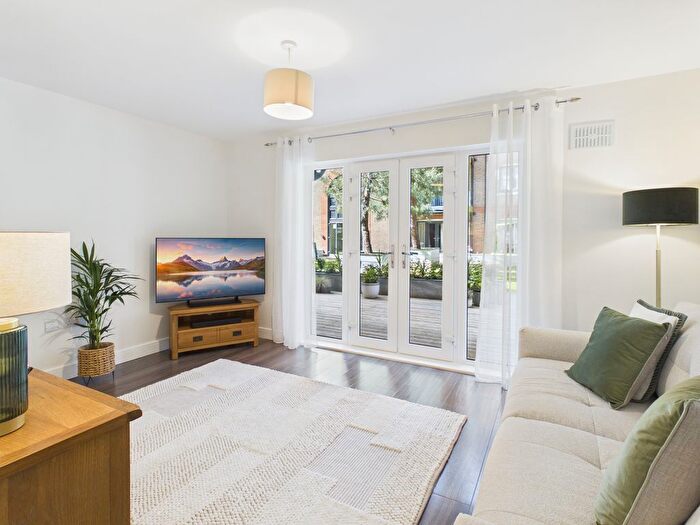 1 Bedroom Flat For Sale In Cannons Wharf, Tonbridge, TN9