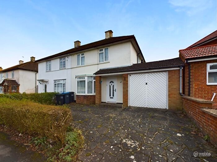 2 Bedroom Semi-Detached House For Sale In Uvedale Crescent, Croydon, CR0