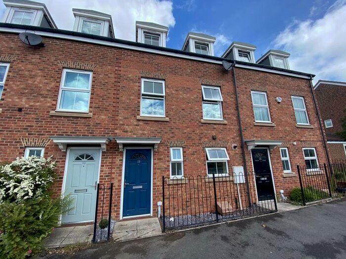 3 Bedroom Terraced House To Rent In Russell Close, Wallsend, NE28