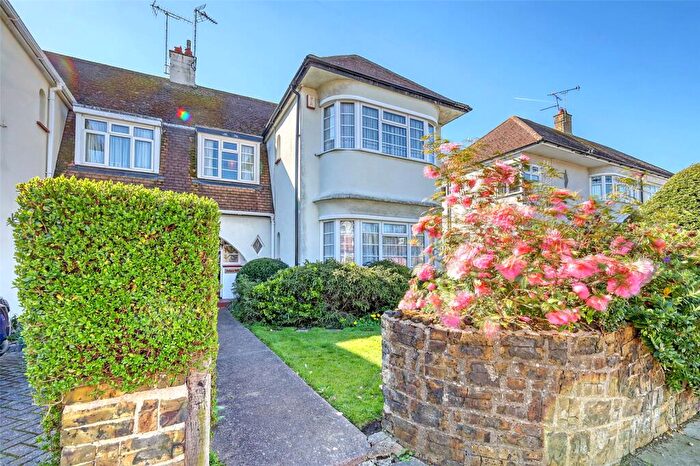 3 Bedroom Semi-Detached House For Sale In Pelham Road, Popular Wick Estate, Essex, SS2