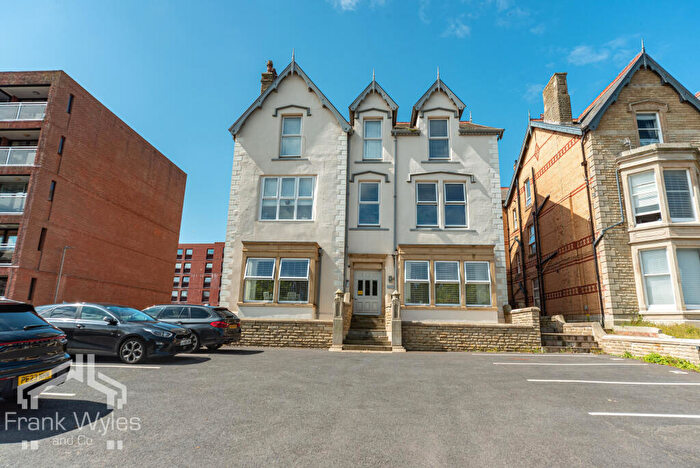 1 Bedroom Flat For Sale In Clifton Drive North, Flat, Lytham St. Annes, Lancashire, FY8