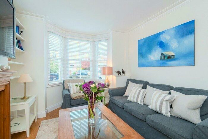 3 Bedroom Terraced House To Rent In Short Let - Beautifully Presented -bedroom Family Home, OX2