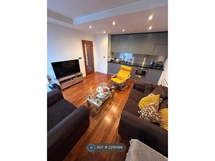 1 Bedroom Flat To Rent In Admiral House, Cardiff, CF24