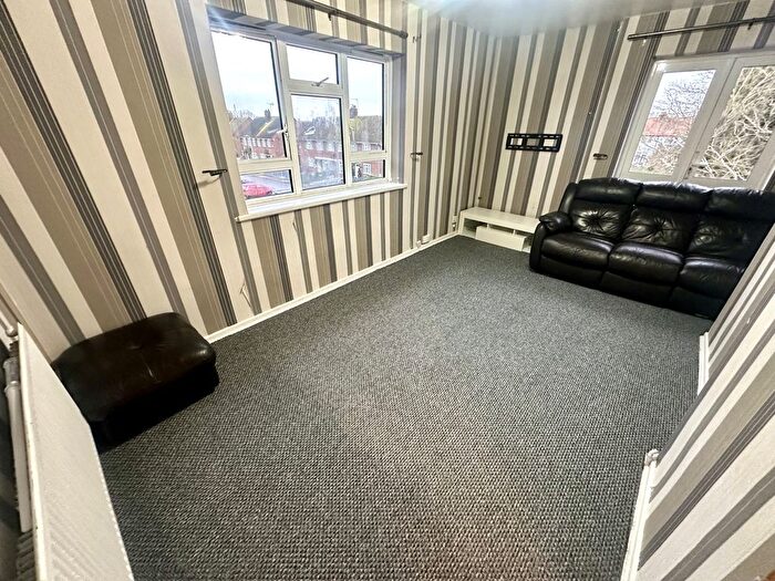 2 Bedroom Flat To Rent In Corwell Gardens, Uxbridge, UB8