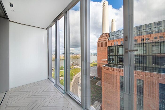 2 Bedroom Flat For Sale In Ambrose House, Circus Road West, SW11