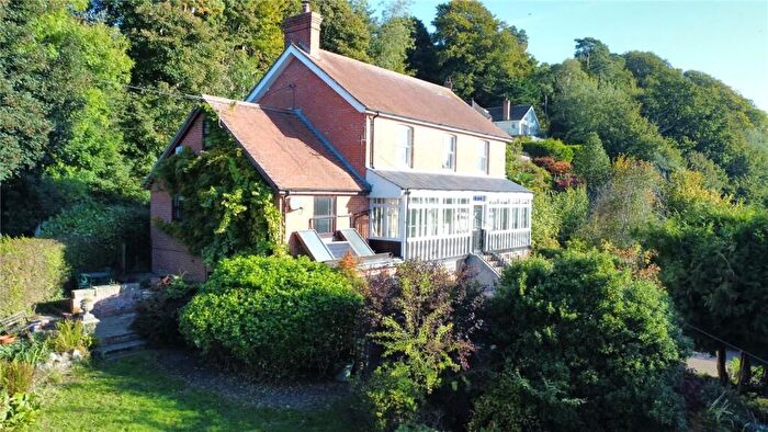 4 Bedroom Detached House For Sale In St. Johns Hill, Shaftesbury, SP7