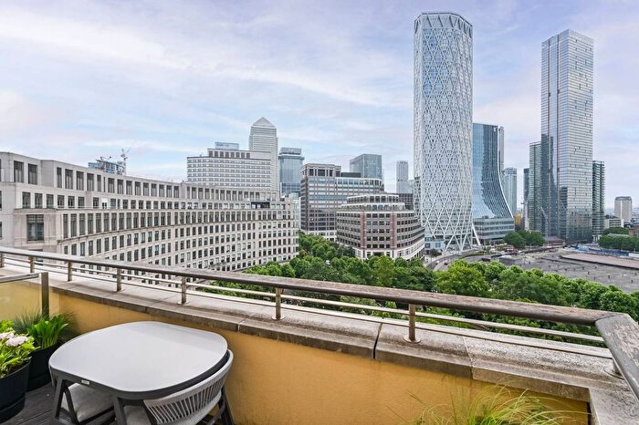 2 Bedroom Flat To Rent In Berkeley Tower, Westferry Circus, Canary Wharf, London, E14