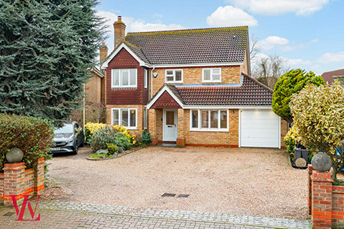 4 Bedroom Detached House For Sale In The Carpenters, Bishop's Stortford, Hertfordshire, CM23