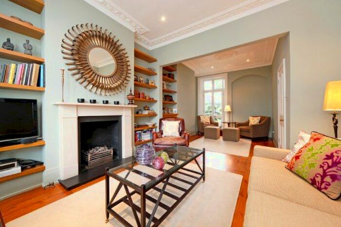 4 Bedroom Property To Rent In Doria Road, London, SW6