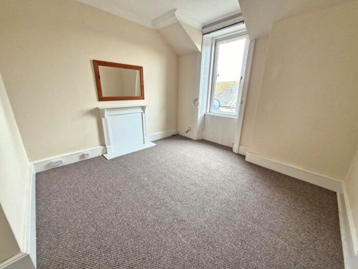 1 Bedroom Flat To Rent In Glasgow Road, Dumbarton, G82