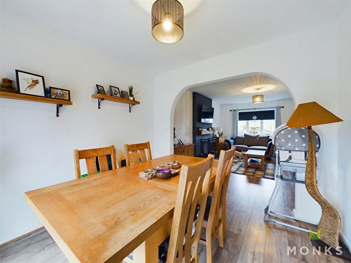 3 Bedroom Detached House For Sale In Guinevere Close, Oswestry, SY11