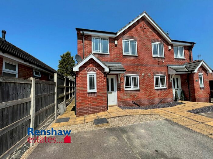 3 Bedroom Semi-Detached House To Rent In Redbridge Close, Ilkeston, Derbyshire, DE7