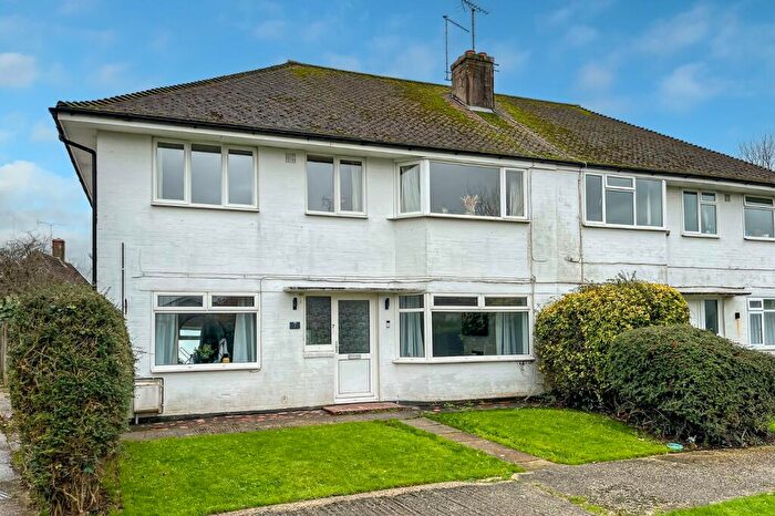 2 Bedroom Apartment For Sale In The Crescent, Manor Road, East Preston, Littlehampton, BN16