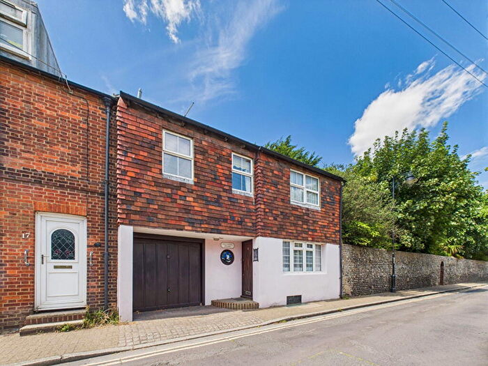3 Bedroom Link Detached House For Sale In Middle Street, Shoreham By Sea, BN43