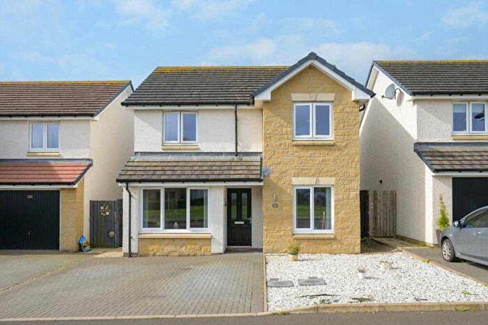 4 Bedroom Detached House For Sale In Russell Avenue, Kingseat, KY12