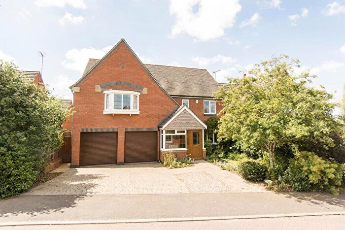 5 Bedroom Detached House For Sale In Beamont Close, Lutterworth, LE17