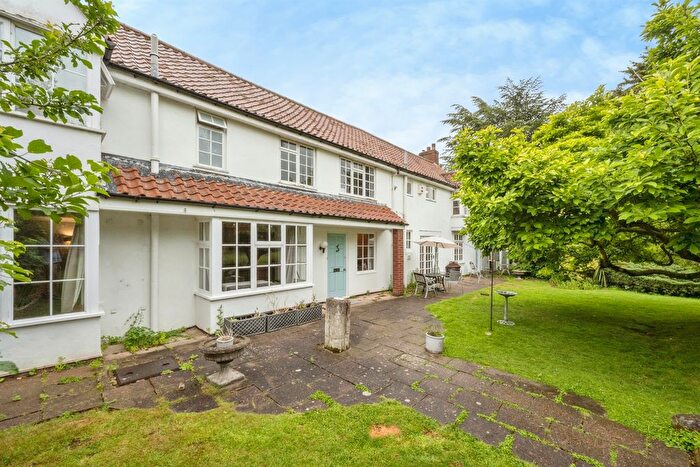 5 Bedroom Cottage For Sale In Church Street, Bawtry, Doncaster, DN10