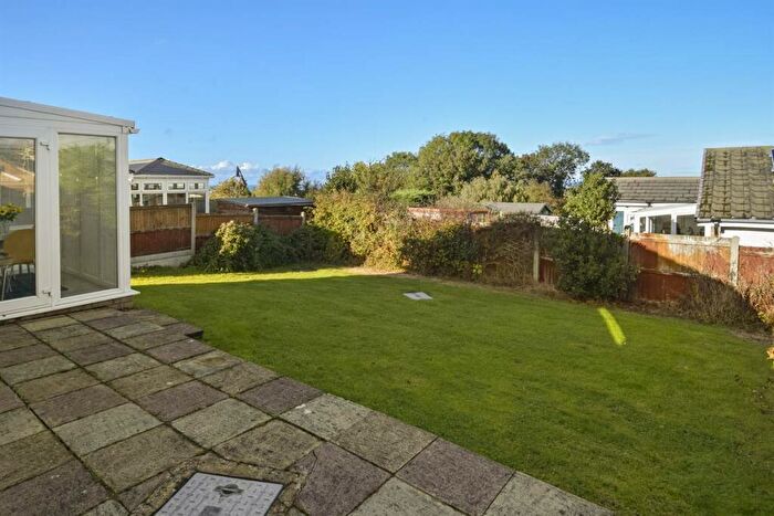 2 Bedroom Detached Bungalow For Sale In Shearwater Avenue, Whitstable, CT5
