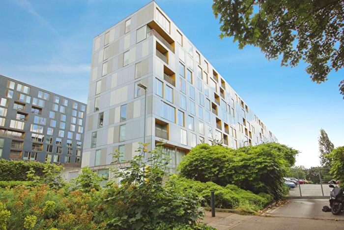 1 Bedroom Flat To Rent In Saxton Lane, Leeds, LS9