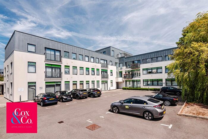 2 Bedroom Flat For Sale In Vale Road, Portslade, Brighton, BN41