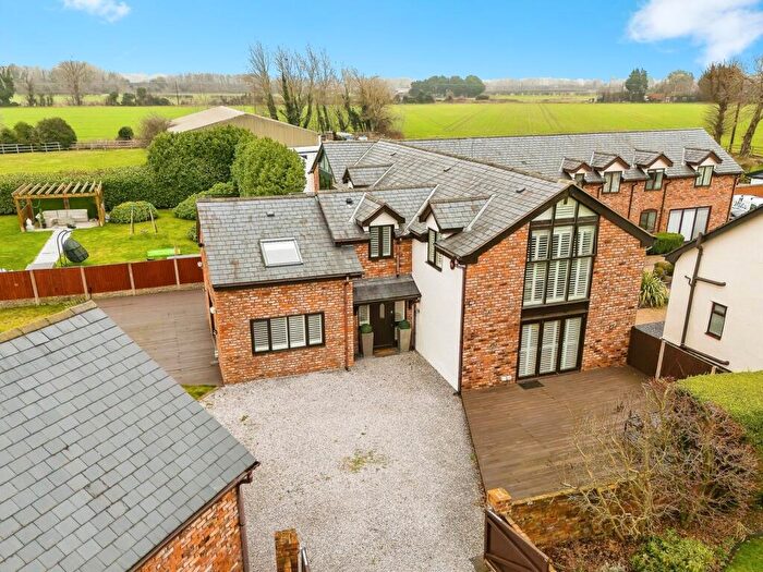 4 Bedroom Semi Detached House To Rent In Sealand Road, Sealand, Deeside, Flintshire, CH5