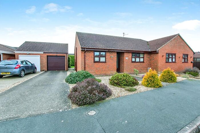 2 Bedroom Semi-Detached Bungalow For Sale In Kent Close, Sutton Bridge, Spalding, PE12