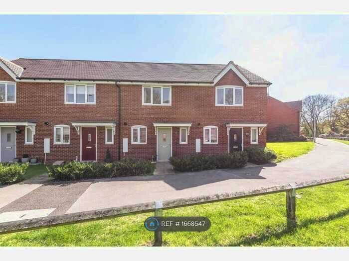 2 Bedroom Terraced House To Rent In Elk Path, Three Mile Cross, Reading, RG7