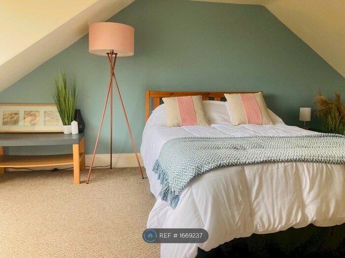 2 Bedroom Maisonette To Rent In Beverley Road, Bristol, BS7