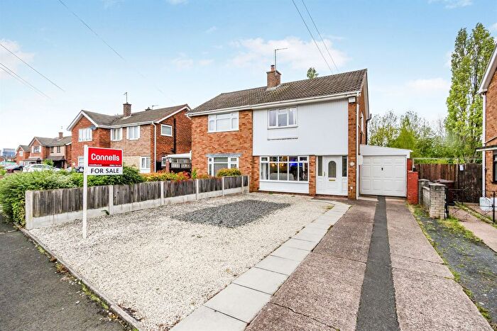 3 Bedroom Semi-detached House For Sale In Helming Drive, Eastfield, Wolverhampton, WV1