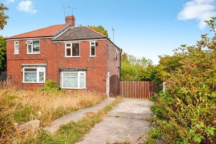 2 Bedroom Semi-Detached House For Sale In Skelwith Close, Sheffield, S4