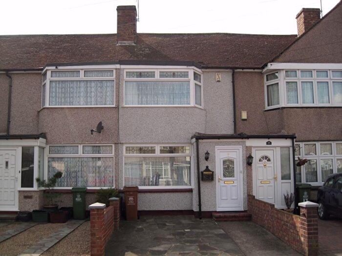 2 Bedroom Terraced House To Rent In Penshurst Avenue, Sidcup, DA15