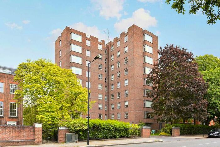 1 Bedroom Flat To Rent In Serlby Court, Somerset Square, Holland Park, London, W14