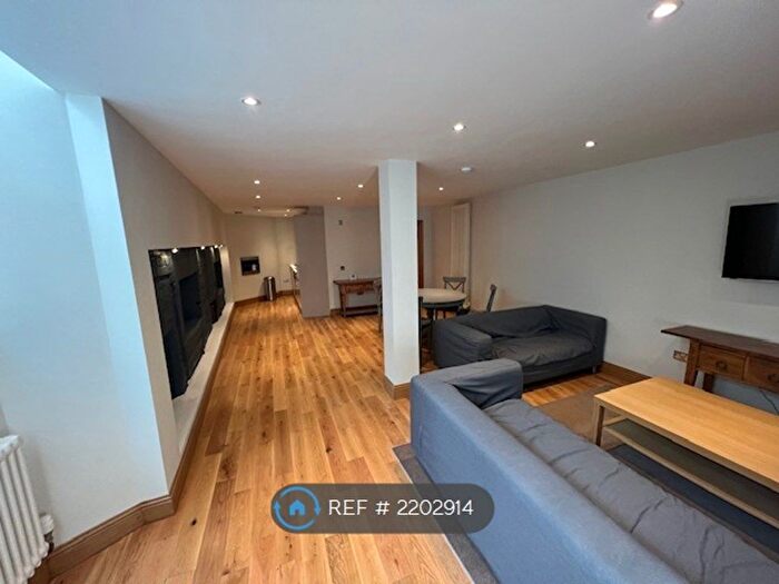 1 Bedroom Flat To Rent In Glengyle Terrace, Edinburgh, EH3