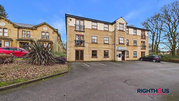 1 Bedroom Flat To Rent In Peregrine Way, Westwood Hall Peregrine Way, BD6