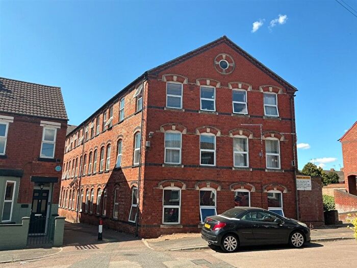 1 Bedroom Flat For Sale In Scarborough Street, Wellingborough, NN9