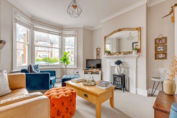 1 Bedroom Terraced House To Rent In Queensmill Road, Fulham, SW6