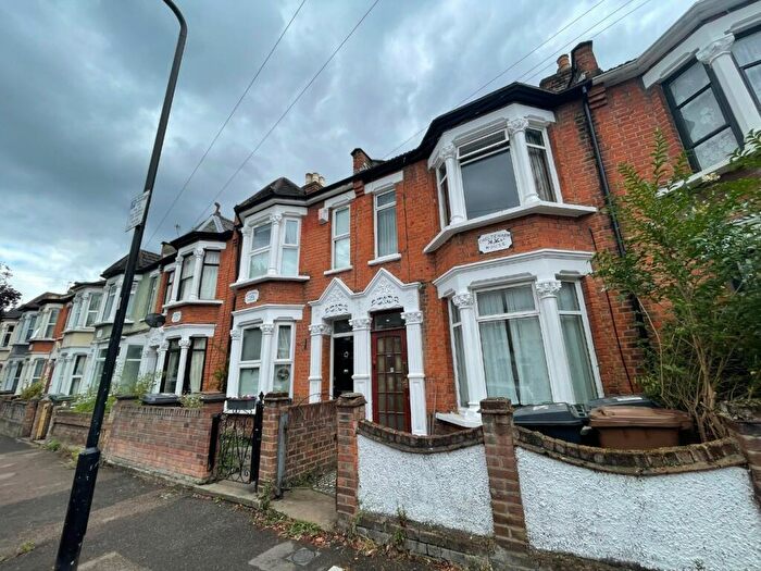 1 Bedroom Apartment To Rent In Belgrave Road, London, E17