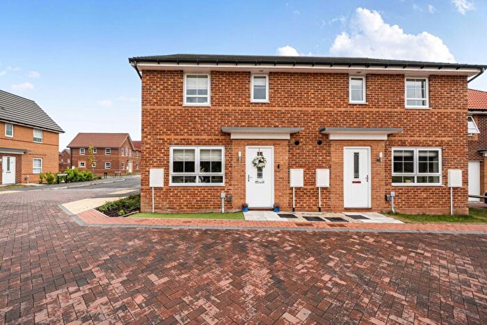 2 Bedroom End Of Terrace House For Sale In Oxbow Drive, Doncaster, South Yorkshire, DN2