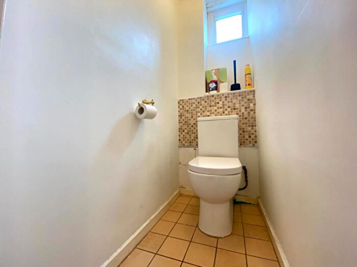 1 Bedroom Flat To Rent In Castleford Court, London, NW8