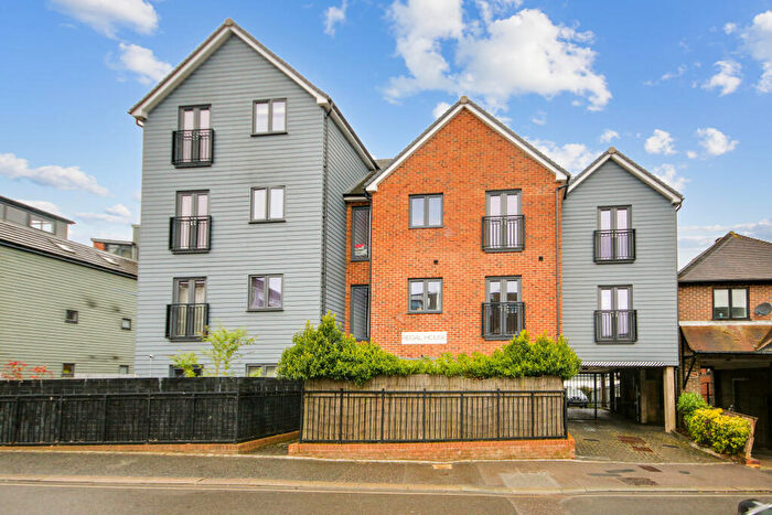 2 Bedroom Apartment For Sale In Regal House, Cantelupe Road, East Grinstead, West Sussex, RH19