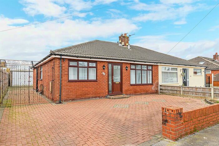 3 Bedroom Semi-Detached Bungalow To Rent In Scott Road, Lowton, Warrington, WA3