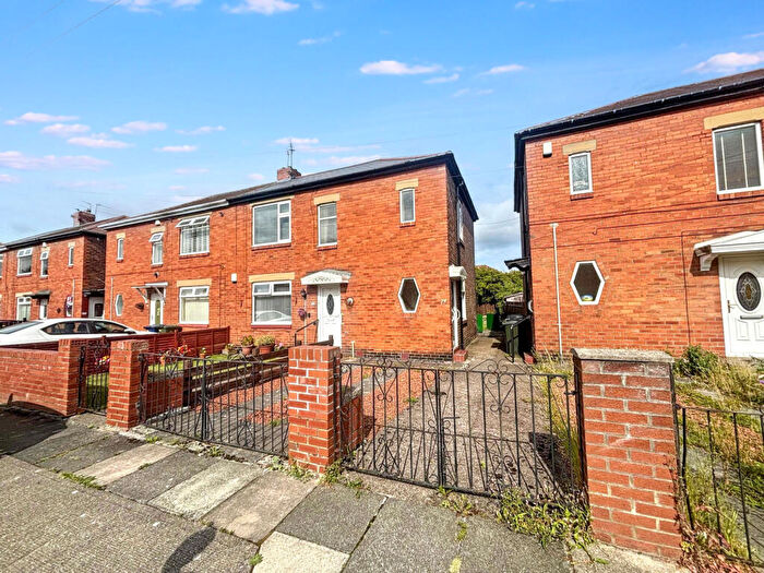 2 Bedroom Maisonette For Sale In Eastbourne Gardens, Walker, Newcastle Upon Tyne, Tyne And Wear, NE6