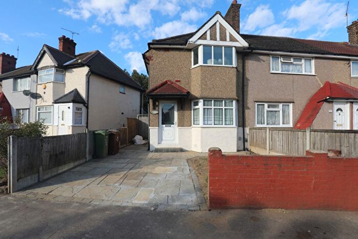 3 Bedroom Semi-Detached House To Rent In Whitebarn Lane, Dagenham, RM10