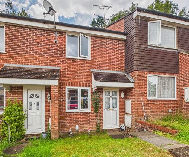 2 Bedroom Terraced House For Sale In Arden Drive, Ashford, TN24