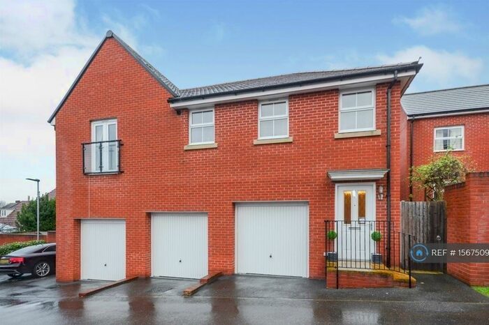 2 Bedroom Detached House To Rent In Jay Rise, Salisbury, SP2